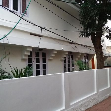 Hotel Capital Comfort Thiruvananthapuram Exterior foto